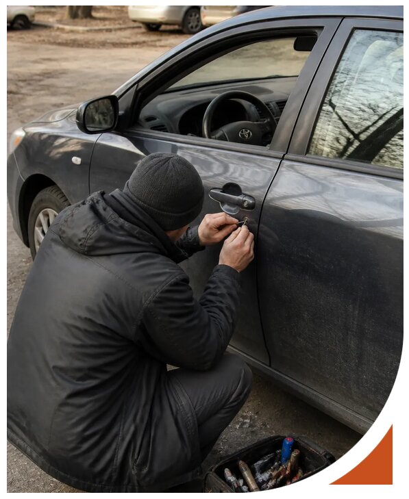 Профессиональное вскрытие автомобиля Тойота без повреждений в Сочи